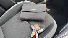 Nissan Juke 1.0 DiG-T 114 N-Connecta 5dr Petrol Hatchback